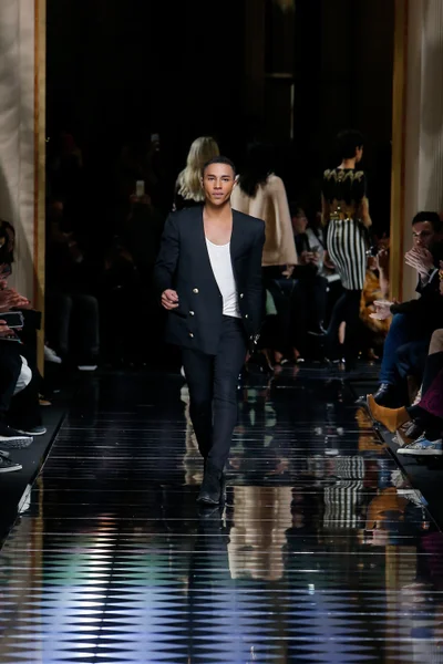 Look 60